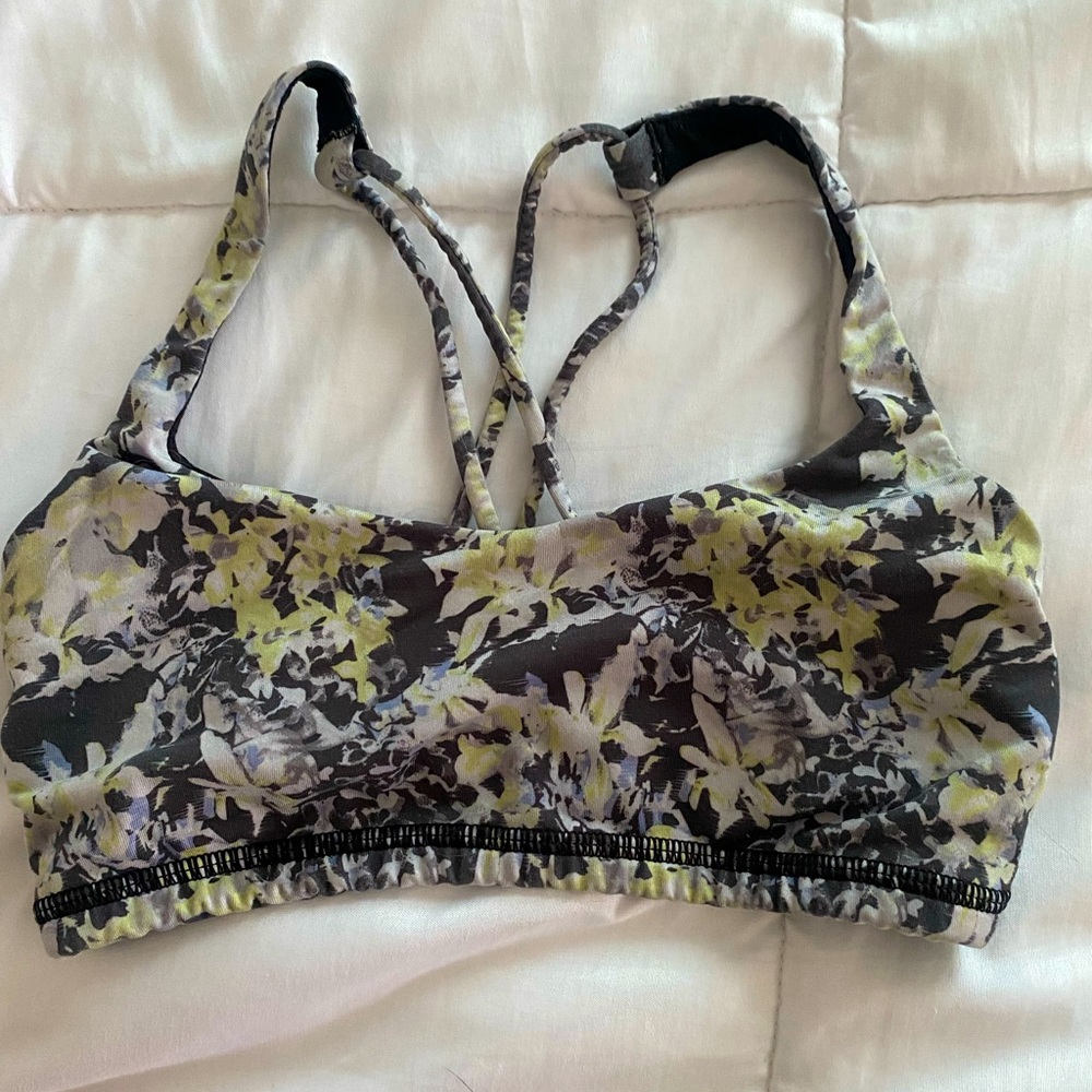 Lulu sports bra size 2